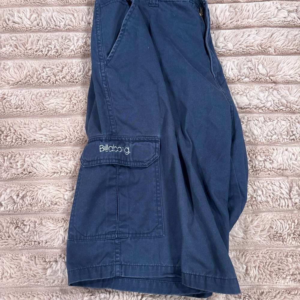Men's billabong Navy Cargo Shorts - Classic Comfort Y2K skater - Picture 2 of 9